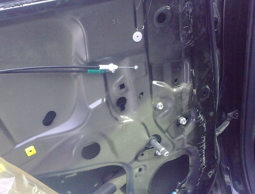 Замена стеклоподъемника Тойота Королла