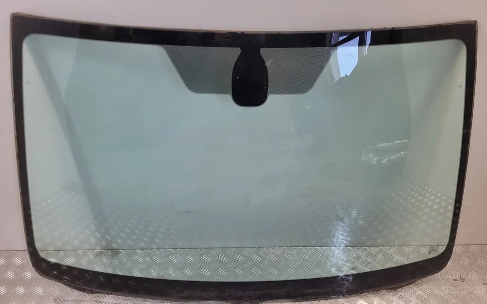 Новое ветровое стекло