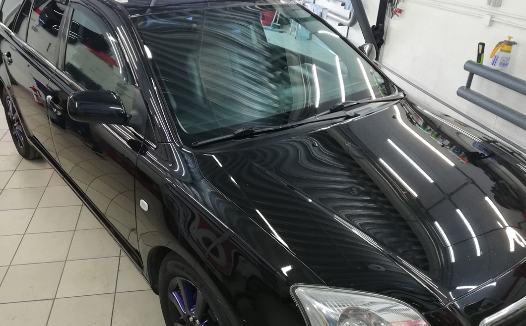 Тойота Авенсис после замены радиатора кондиционера