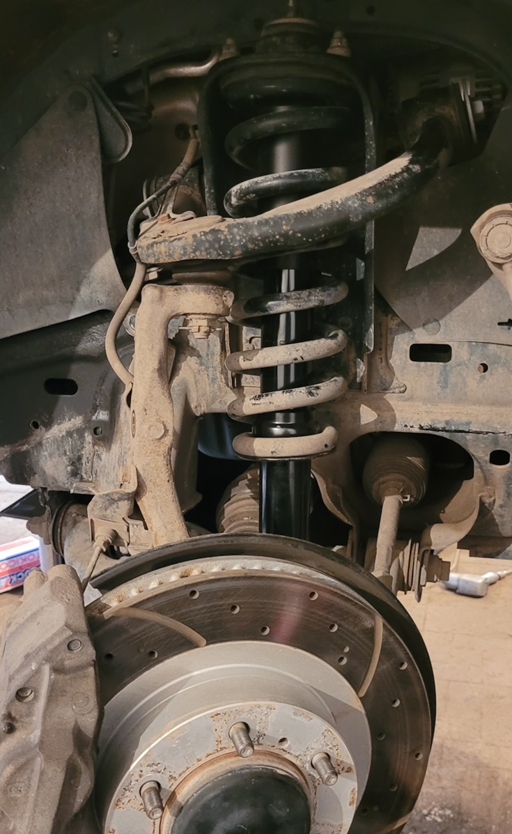 Замена амортизаторов Тойота Ленд Крузер Прадо