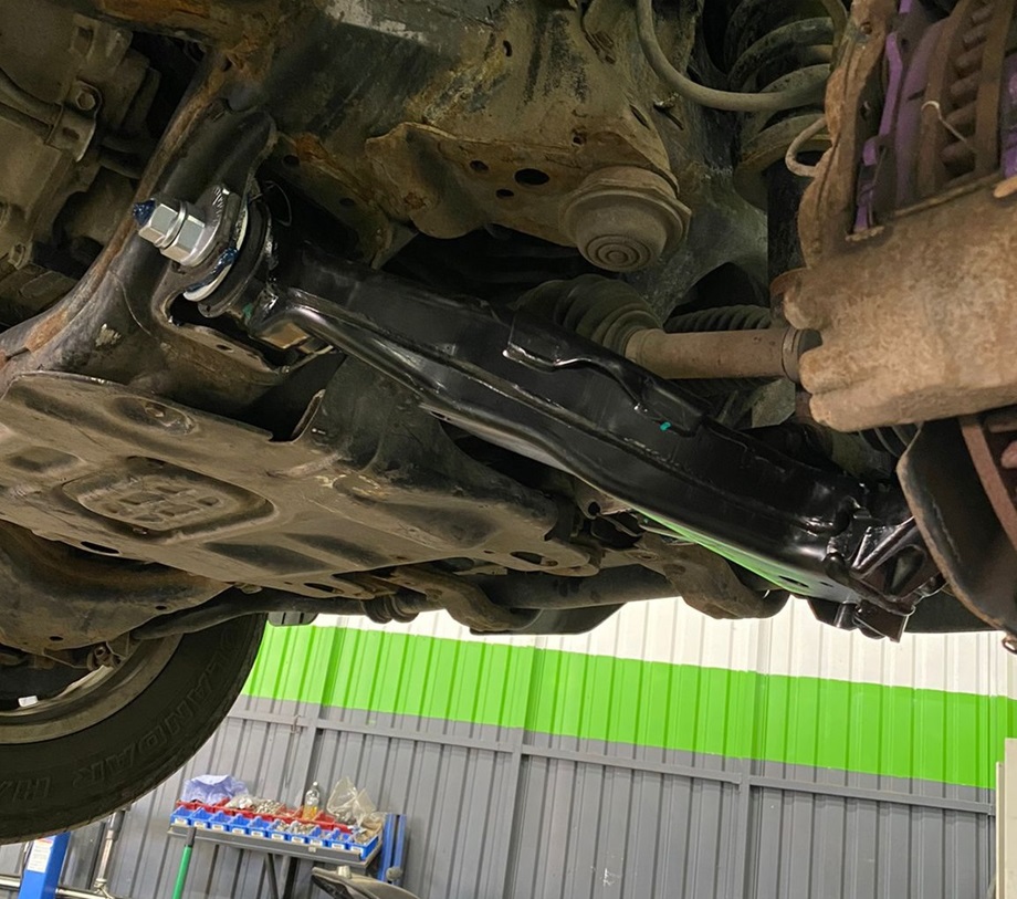 Замена рычага Тойота Ленд Крузер Прадо