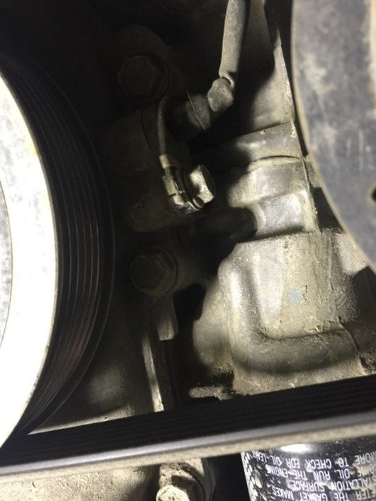 Замена датчика коленвала Тойота Рав 4