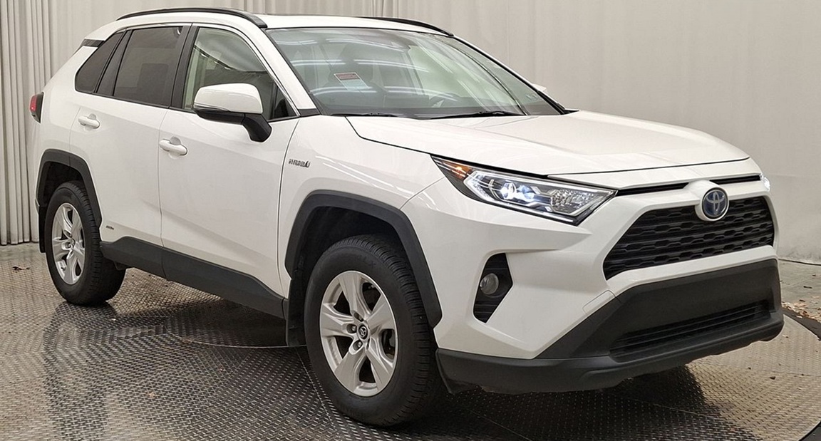 Тойота Рав 4 после замены ступицы в автотехцентре