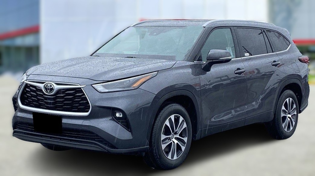 Тойота Хайлендер после замены пыльников ШРУСов в автотехцентре