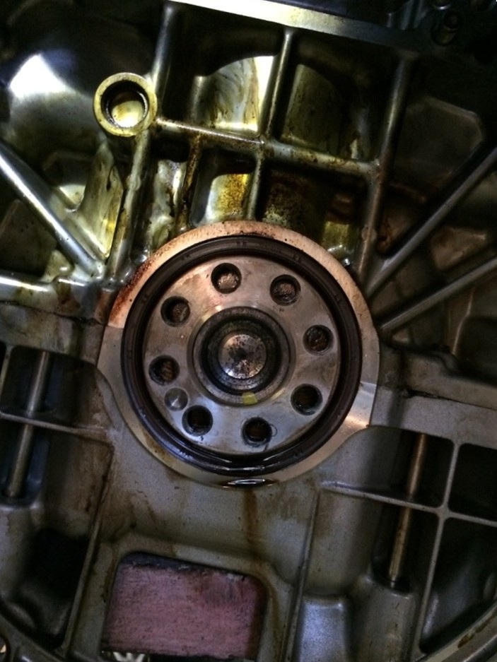 Замена заднего сальника коленвала Тойота Камри