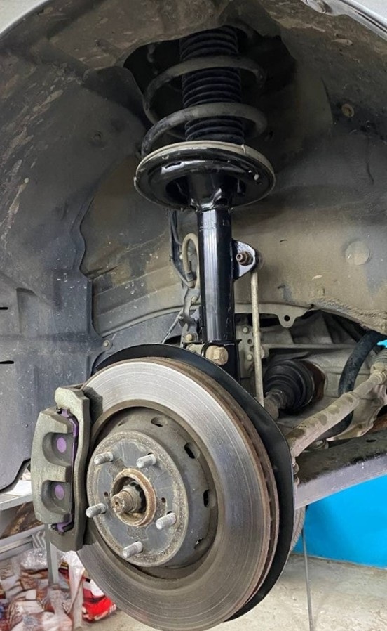 Замена амортизаторов Тойота Венза