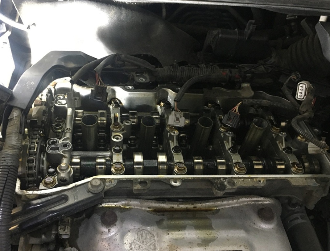 Замена маслосъемных колпачков Тойота Венза