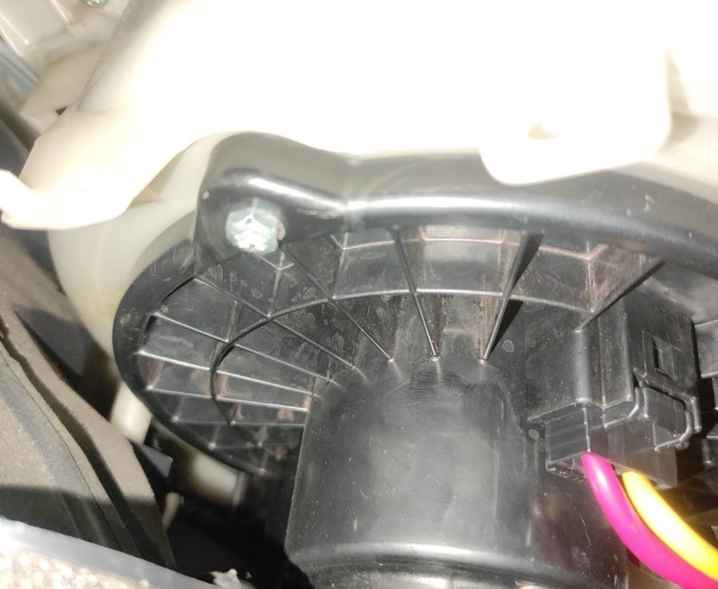 Замена моторчика печки Тойота Венза