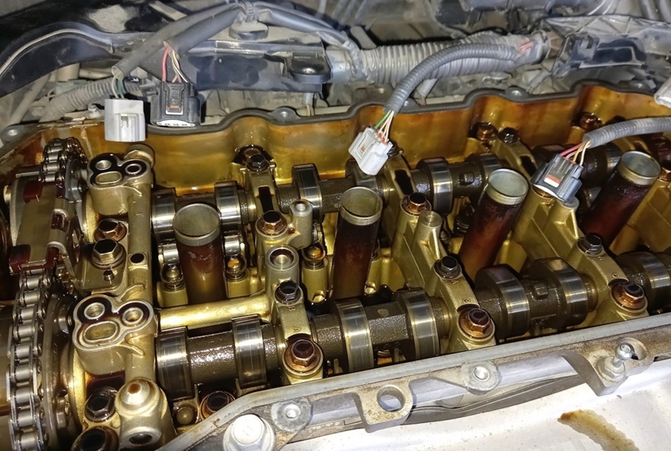 Замена прокладки клапанной крышки Тойота Венза