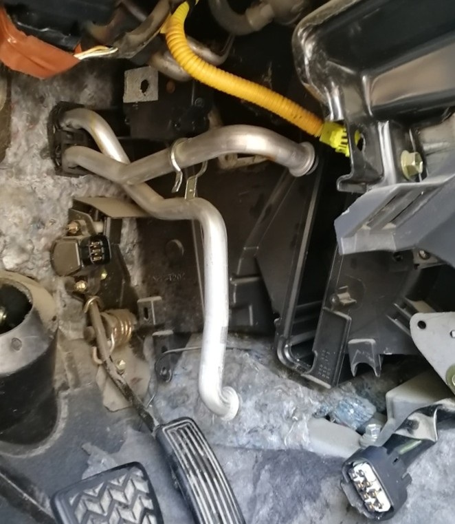 Замена радиатора печки Тойота Венза