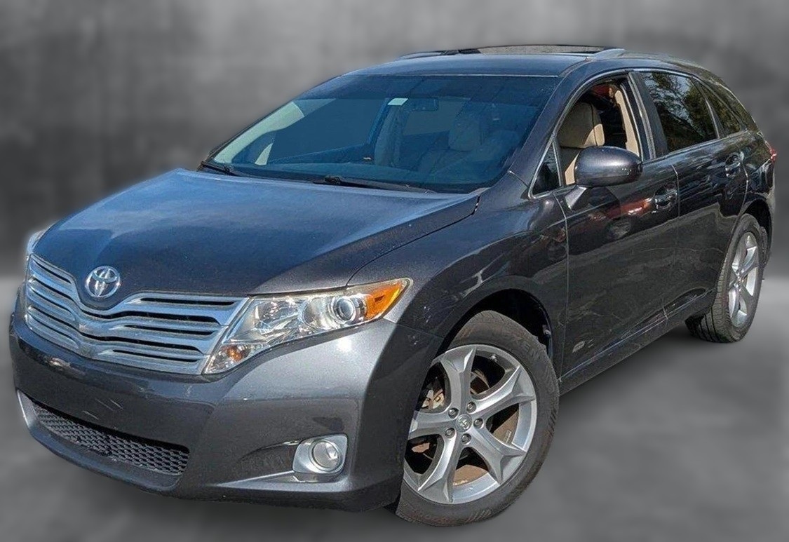 Тойота Венза после замены рулевых тяг в автотехцентре