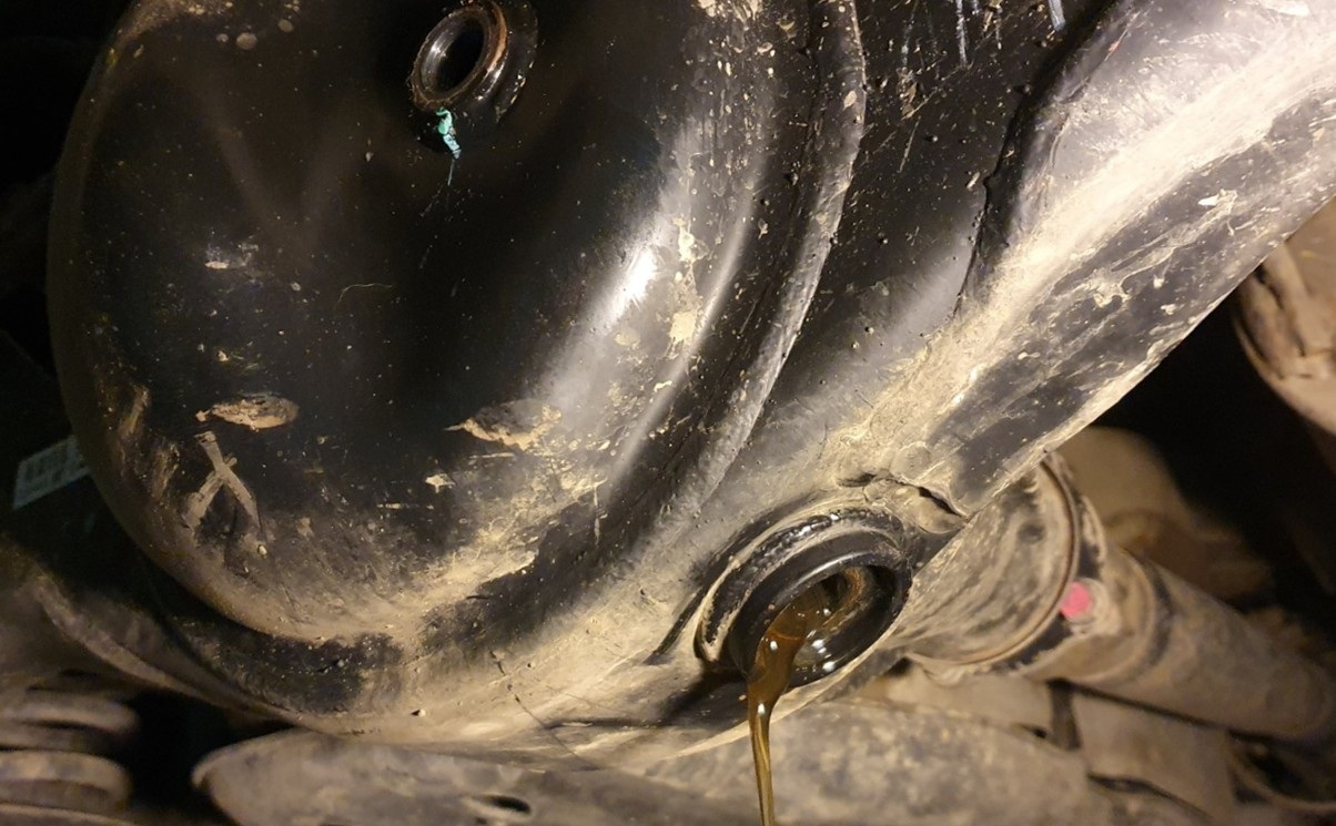 Замена масла в редукторе Тойота Фортунер