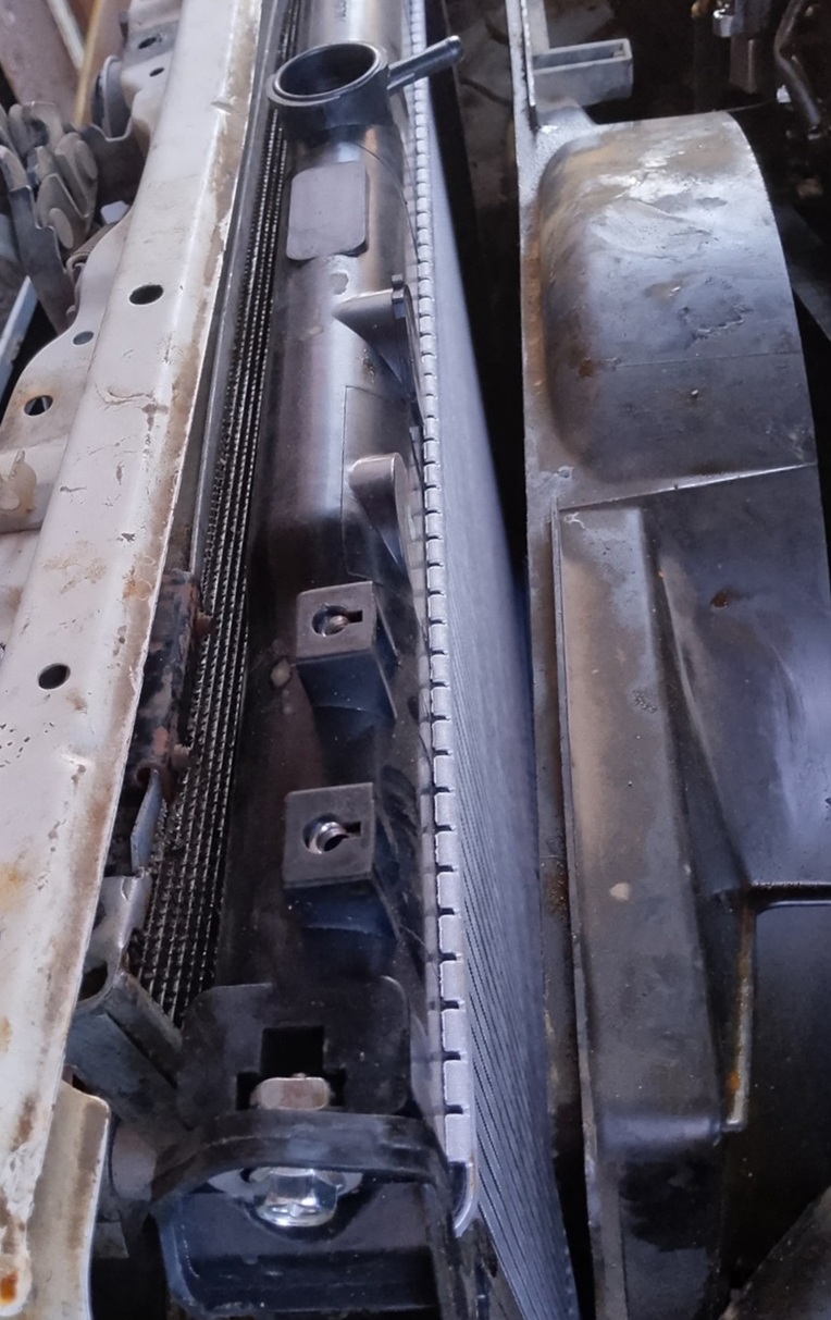 Замена радиатора Тойота Фортунер