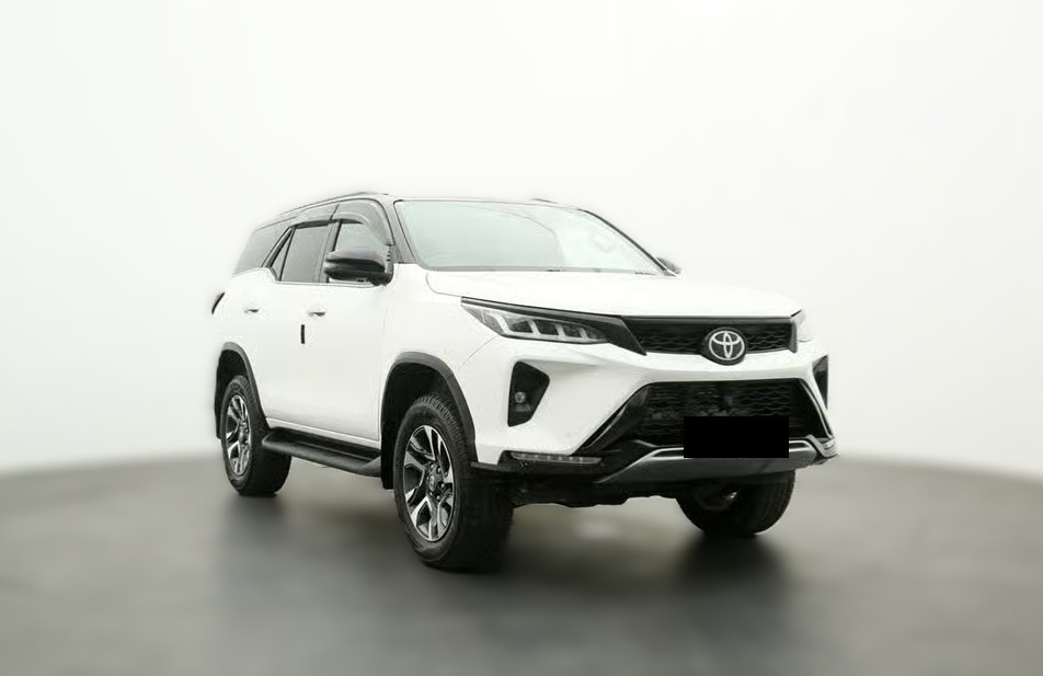 Тойота Фортунер после замены сцепления в автотехцентре