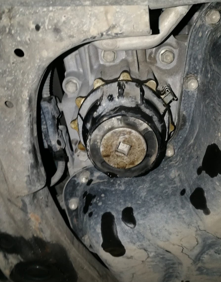 Замена масла в двигателе Тойота Сиенна