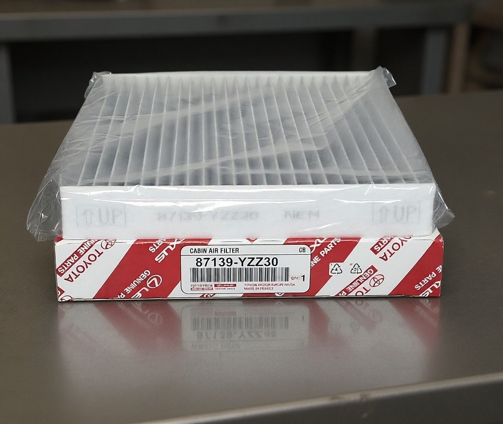 Новый фильтр салона готов к монтажу