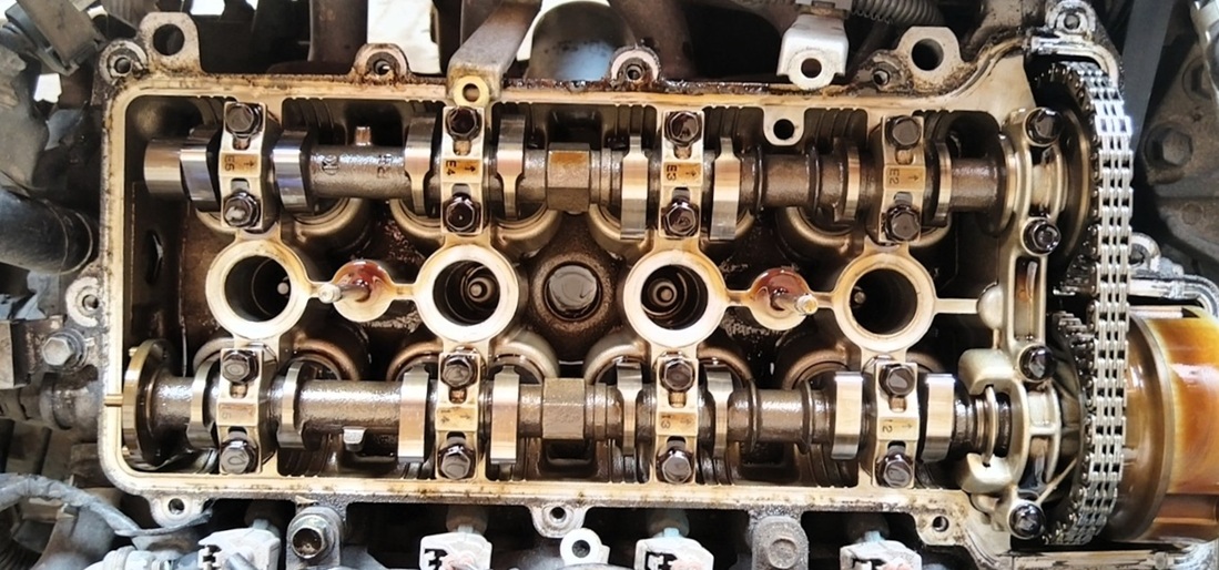 Замена маслосъемных колпачков Тойота Витц