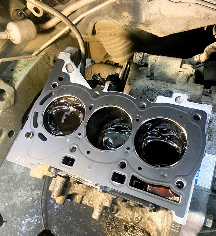 Замена прокладки ГБЦ Тойота Витц