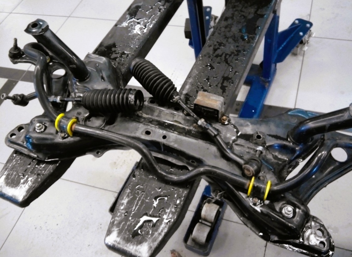 Замена рулевой рейки Тойота Витц